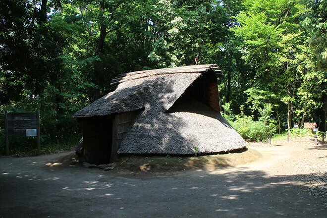 竪穴式住居